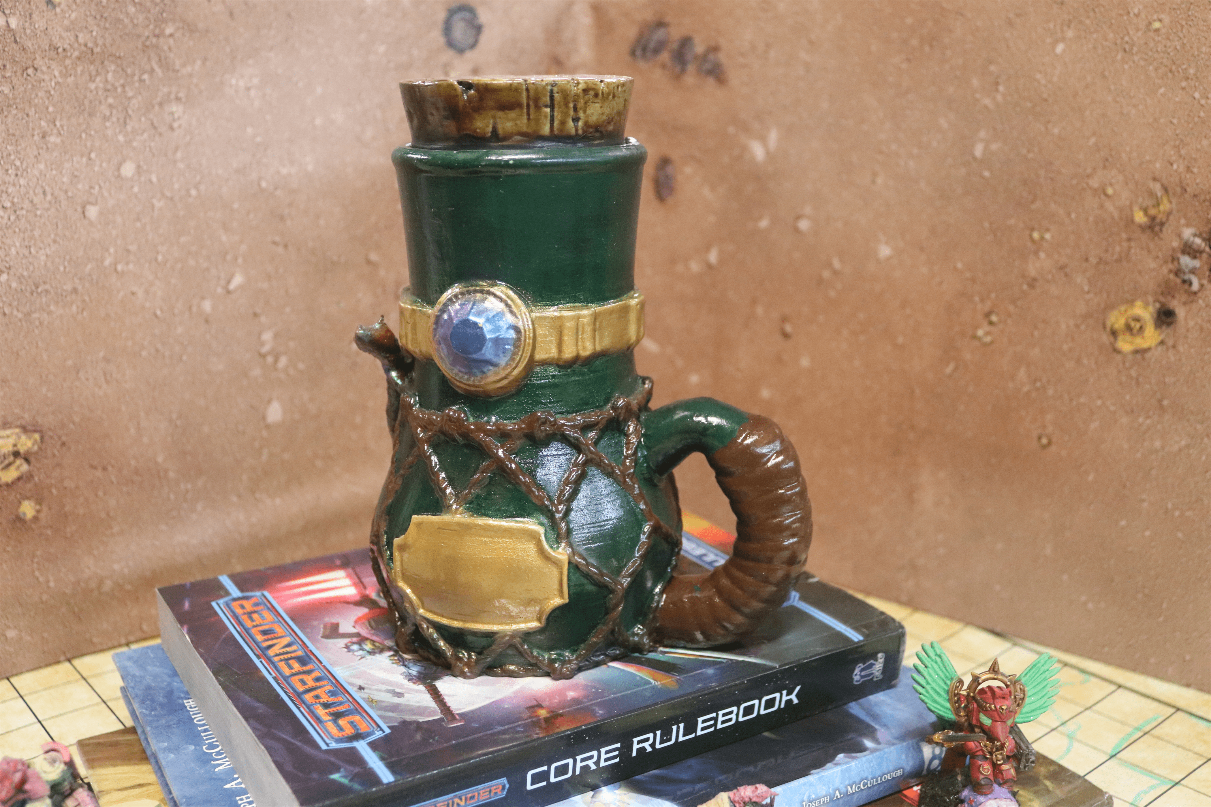 Steampunk tankard with gem detail