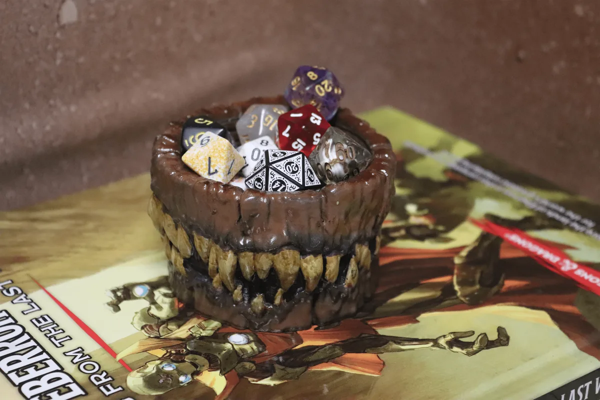Mimic dice cup open view